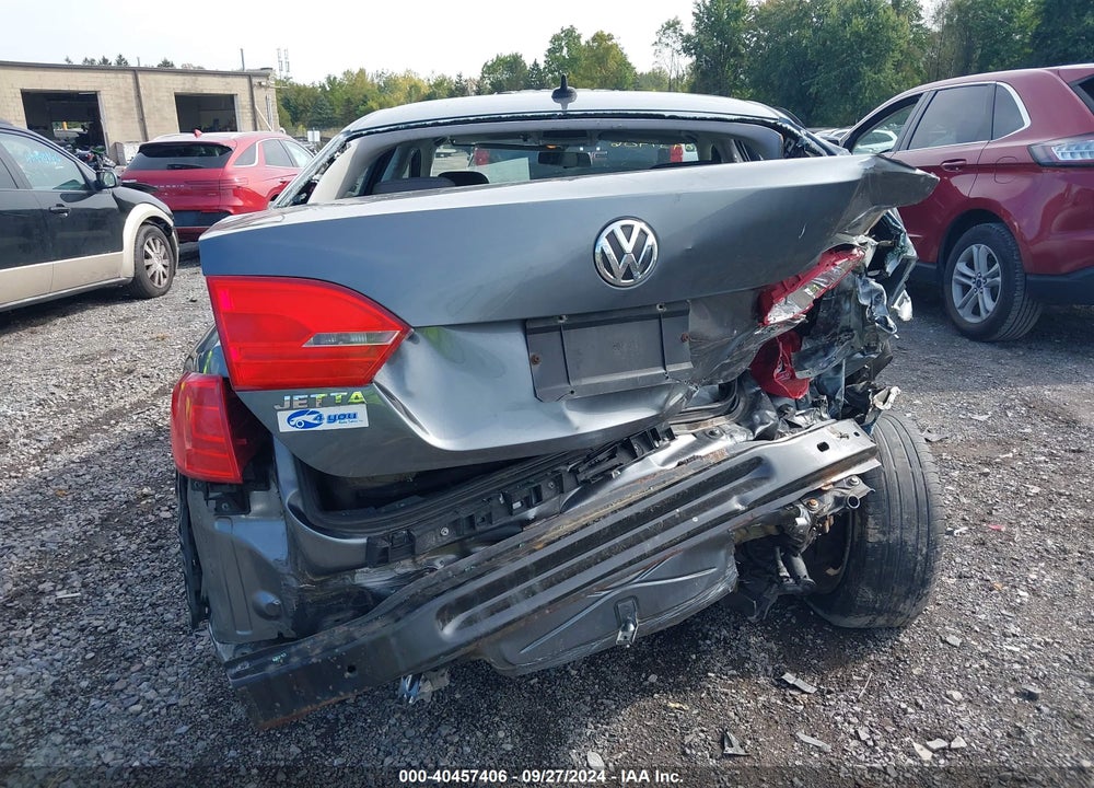 2011 VOLKSWAGEN JETTA 2.5L SE VIN: 3VWDZ7AJ7BM035610