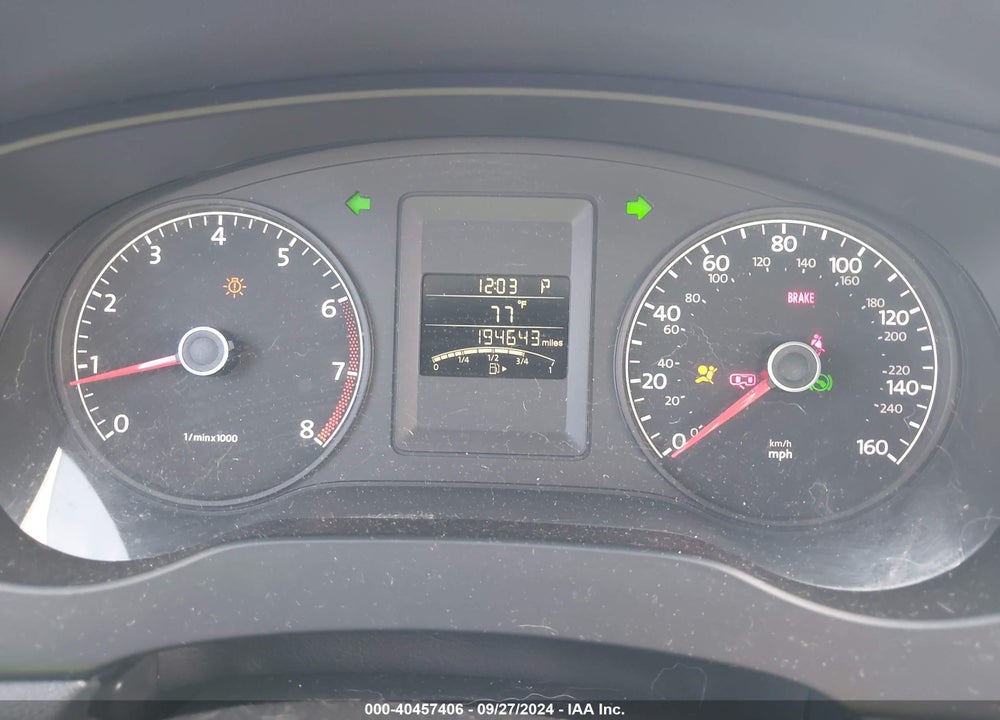 2011 VOLKSWAGEN JETTA 2.5L SE VIN: 3VWDZ7AJ7BM035610