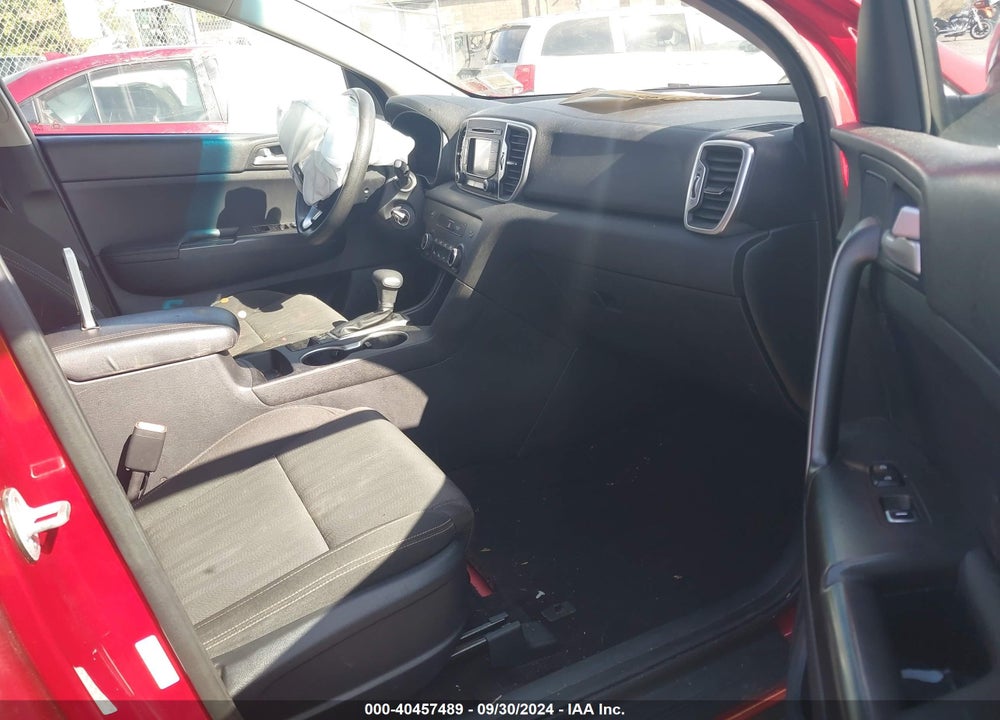 2019 KIA SPORTAGE LX VIN: KNDPMCAC3K7528896