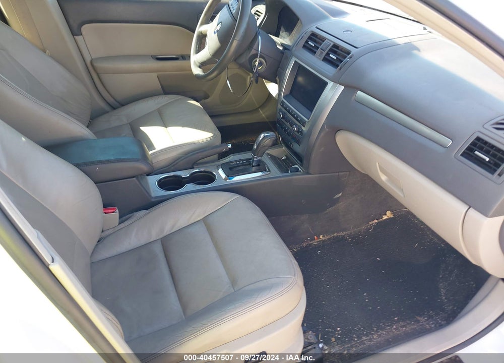 2010 FORD FUSION VIN: 3FADP0L32AR164831