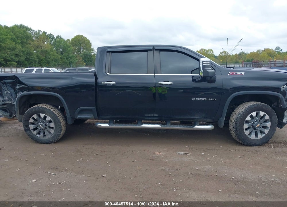 2022 CHEVROLET SILVERADO 2500HD 4WD STANDARD BED LT VIN: 1GC4YNE70NF301286