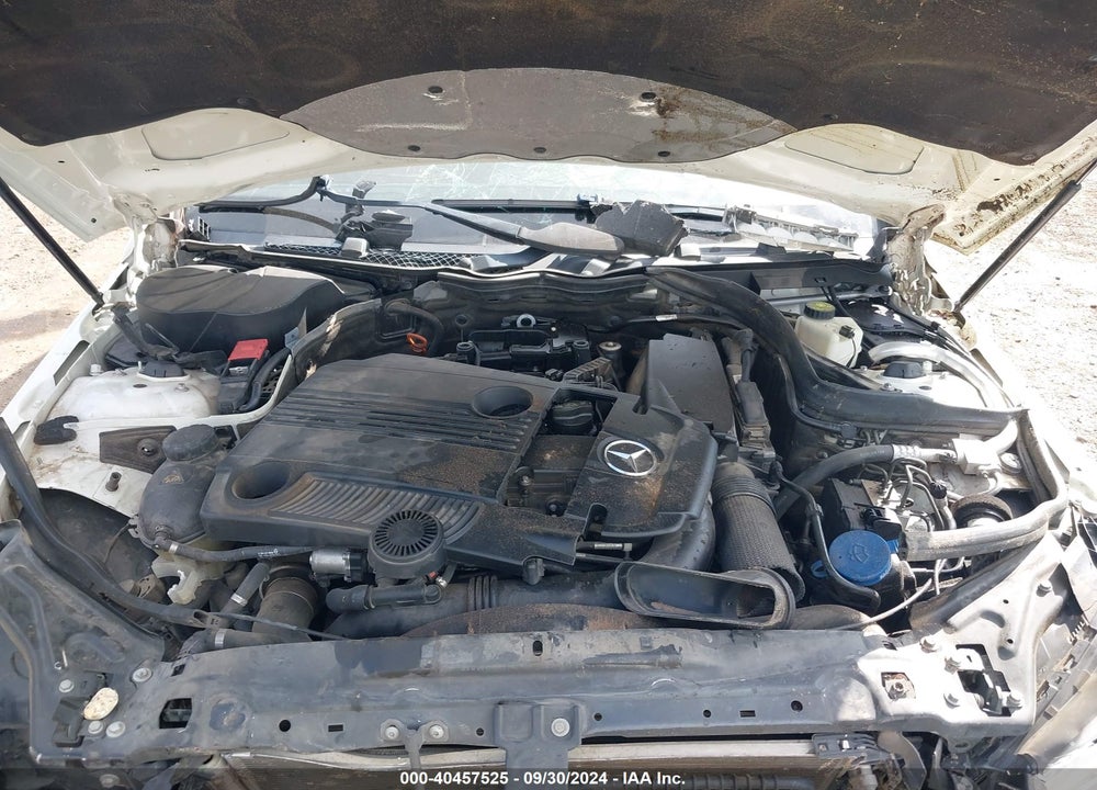 2012 MERCEDES-BENZ C 250 LUXURY/SPORT VIN: WDDGF4HB2CR214536