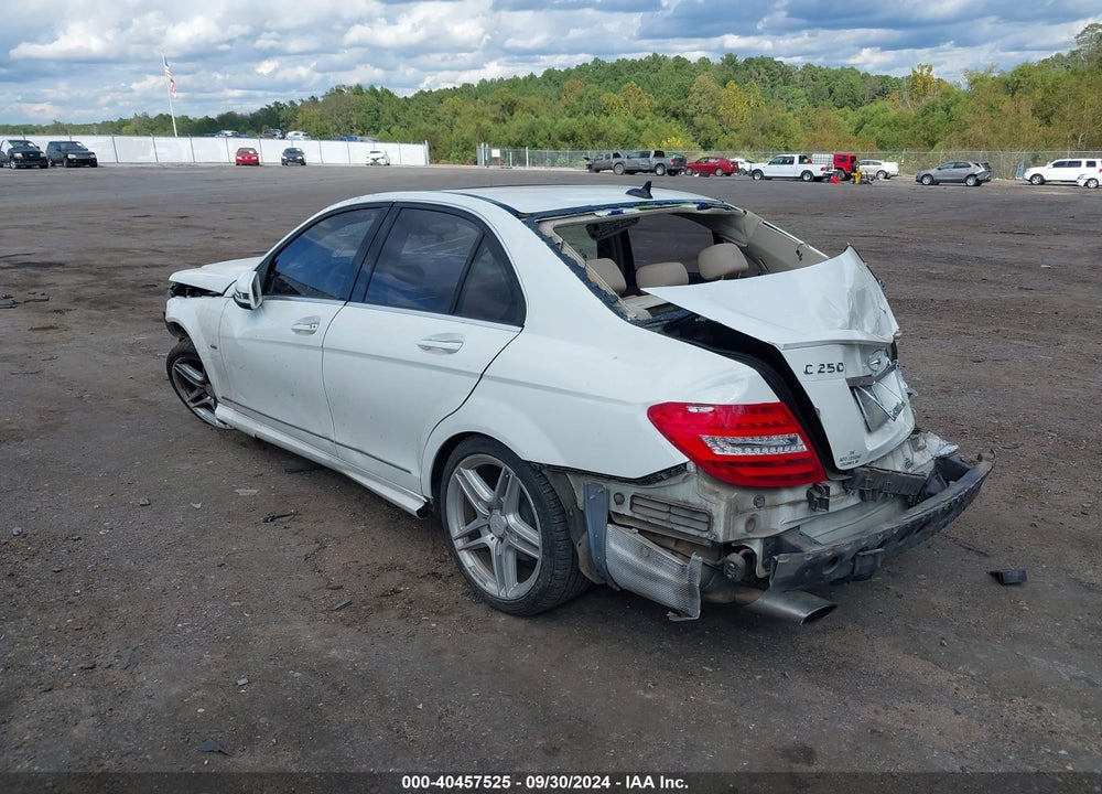 2012 MERCEDES-BENZ C 250 LUXURY/SPORT VIN: WDDGF4HB2CR214536