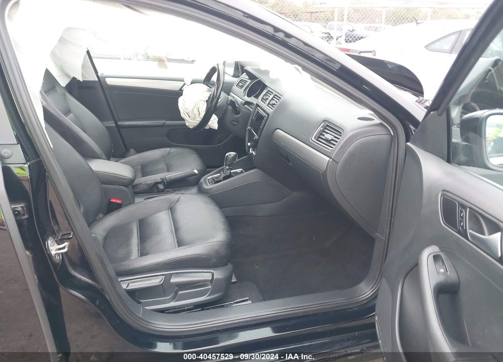 2017 VOLKSWAGEN JETTA 1.4T SE VIN: 3VWDB7AJ4HM200980