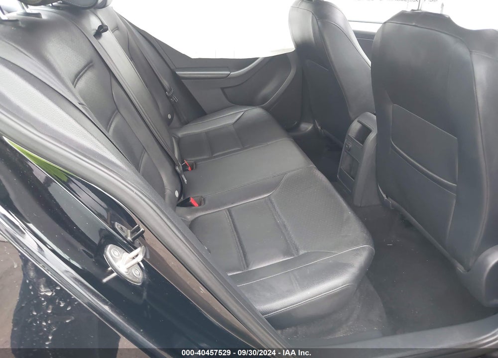 2017 VOLKSWAGEN JETTA 1.4T SE VIN: 3VWDB7AJ4HM200980