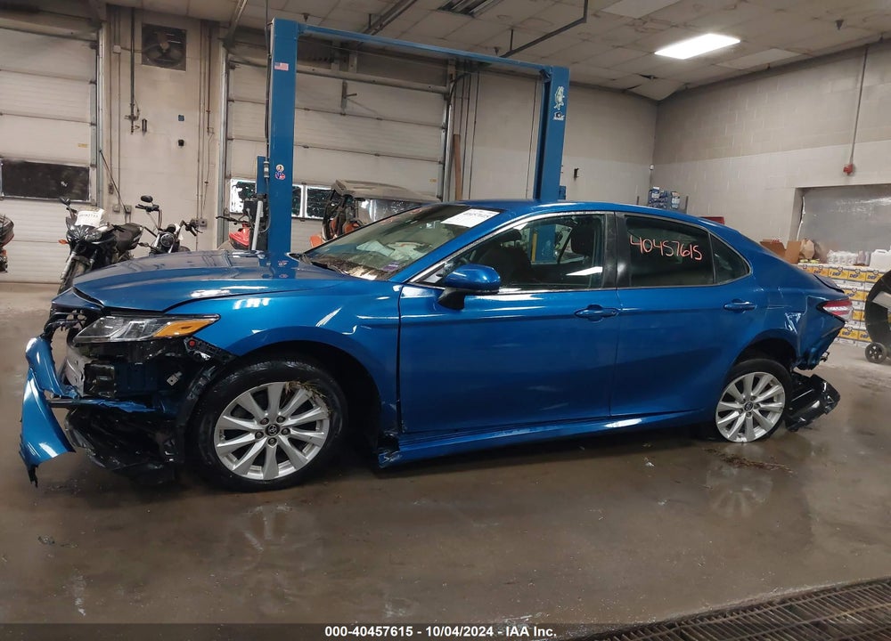 2019 TOYOTA CAMRY LE VIN: 4T1B11HK9KU175677