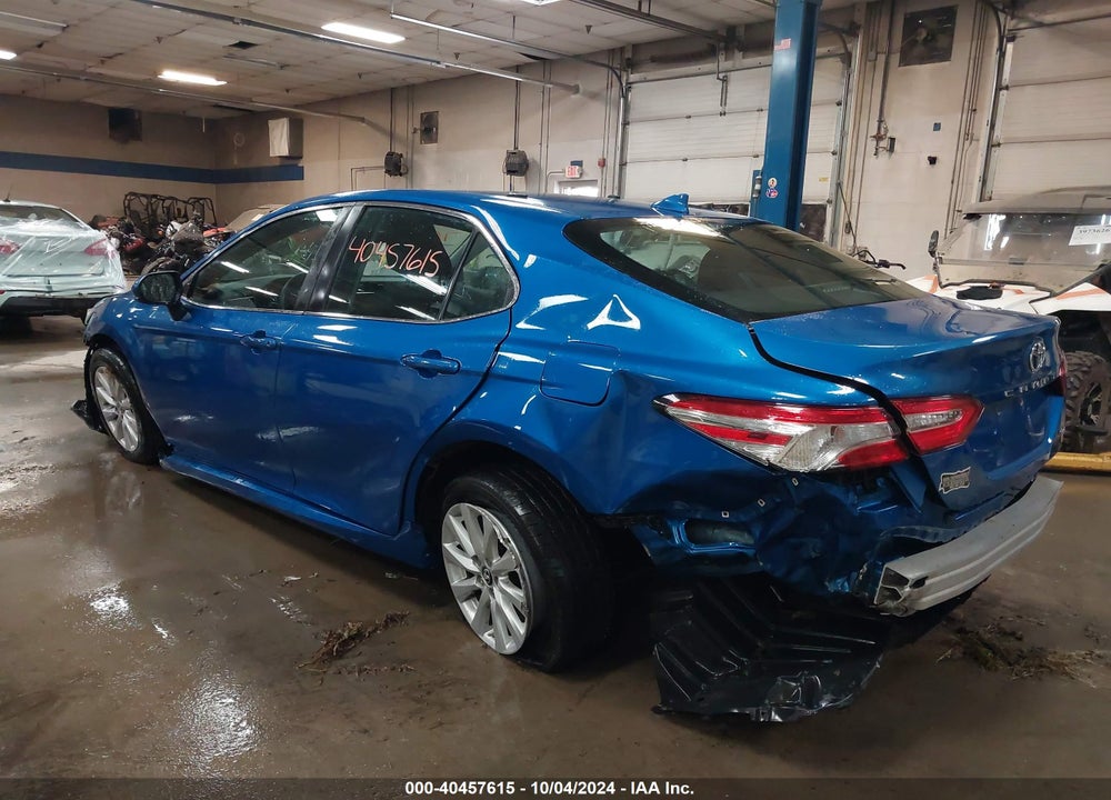 2019 TOYOTA CAMRY LE VIN: 4T1B11HK9KU175677
