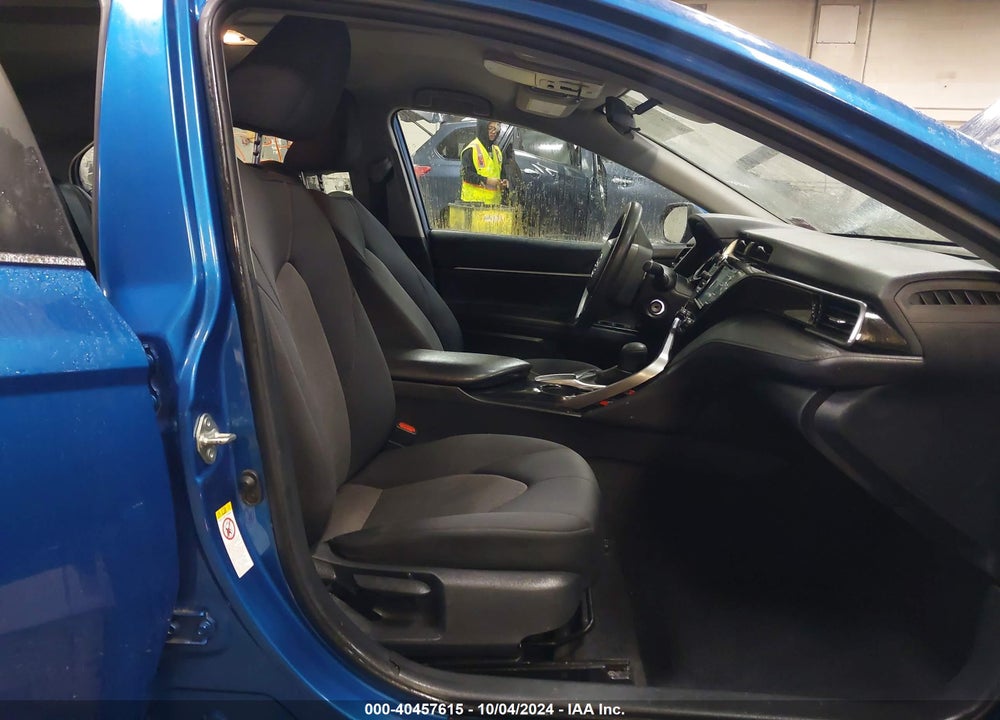 2019 TOYOTA CAMRY LE VIN: 4T1B11HK9KU175677