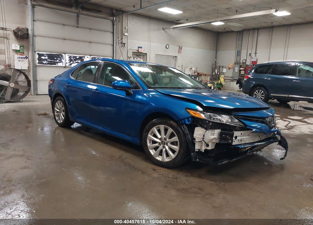2019 TOYOTA CAMRY LE VIN: 4T1B11HK9KU175677