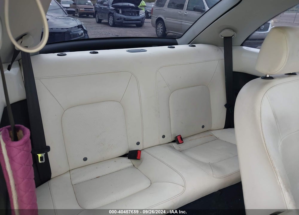 2008 VOLKSWAGEN NEW BEETLE BLACK TIE EDITION/TRIPLE WHITE VIN: 3VWFG31C88M511025