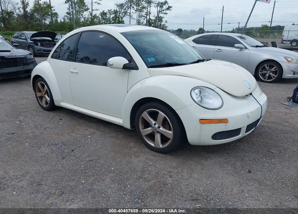 2008 VOLKSWAGEN NEW BEETLE BLACK TIE EDITION/TRIPLE WHITE VIN: 3VWFG31C88M511025