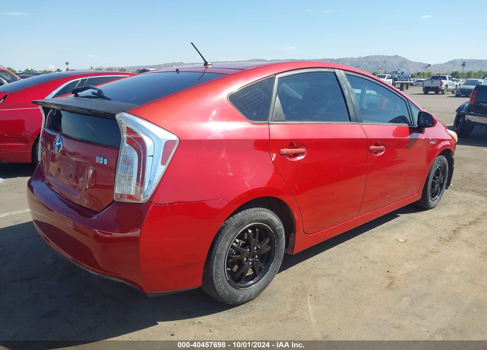 2013 TOYOTA PRIUS TWO VIN: JTDKN3DU8D0344433