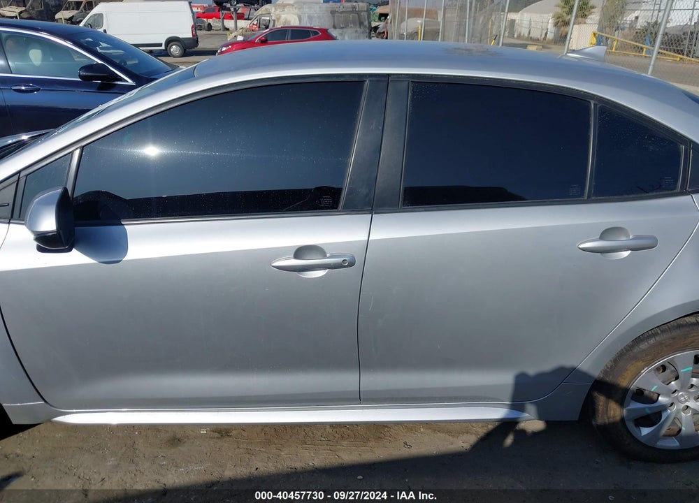 2021 TOYOTA COROLLA LE VIN: JTDEPMAE1MJ131232