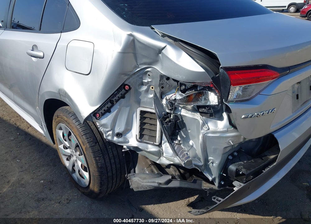 2021 TOYOTA COROLLA LE VIN: JTDEPMAE1MJ131232
