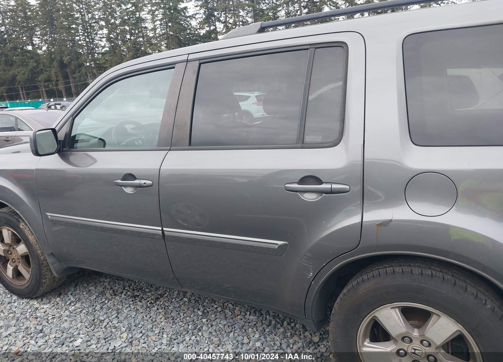 2009 HONDA PILOT EX-L VIN: 5FNYF48659B037352