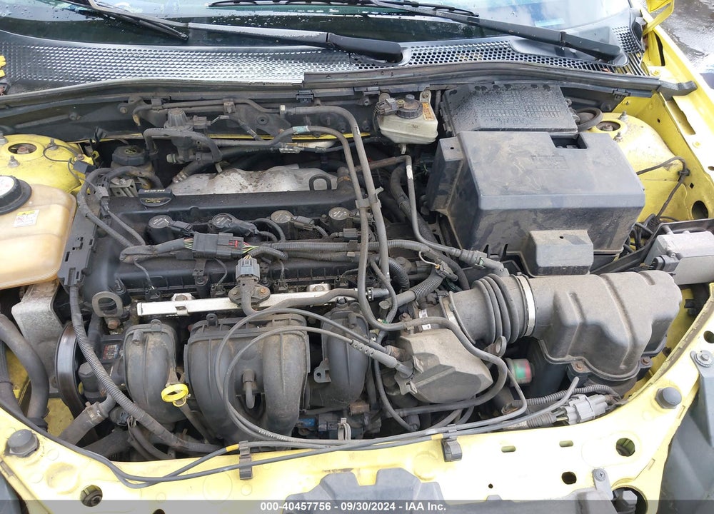 2005 FORD FOCUS ZX3 VIN: 3FAHP31N05R143196