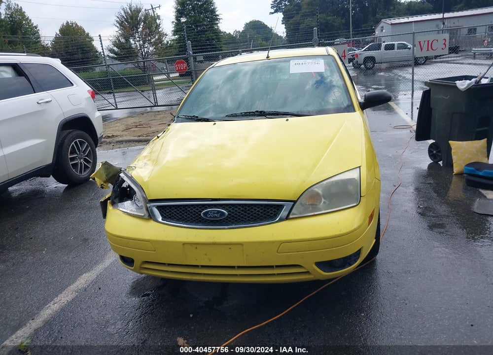 2005 FORD FOCUS ZX3 VIN: 3FAHP31N05R143196