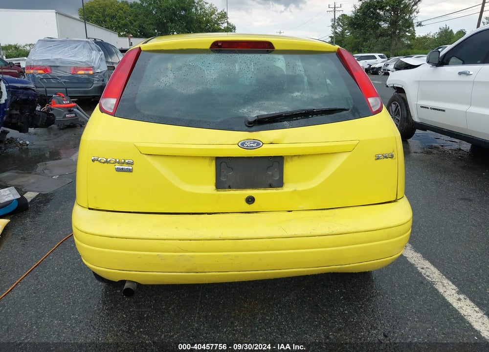 2005 FORD FOCUS ZX3 VIN: 3FAHP31N05R143196