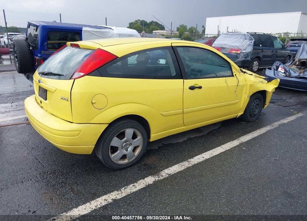 2005 FORD FOCUS ZX3 VIN: 3FAHP31N05R143196