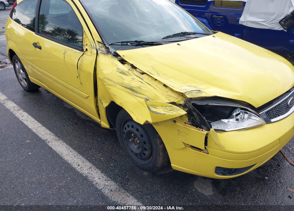 2005 FORD FOCUS ZX3 VIN: 3FAHP31N05R143196
