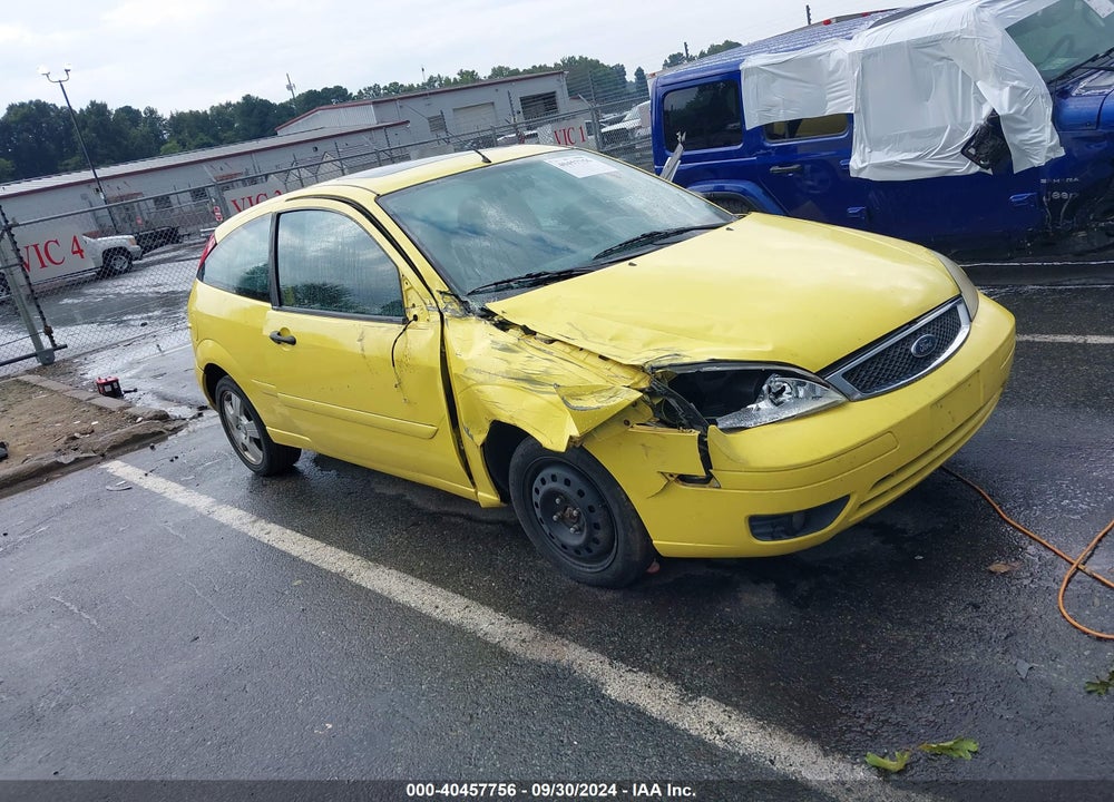2005 FORD FOCUS ZX3 VIN: 3FAHP31N05R143196