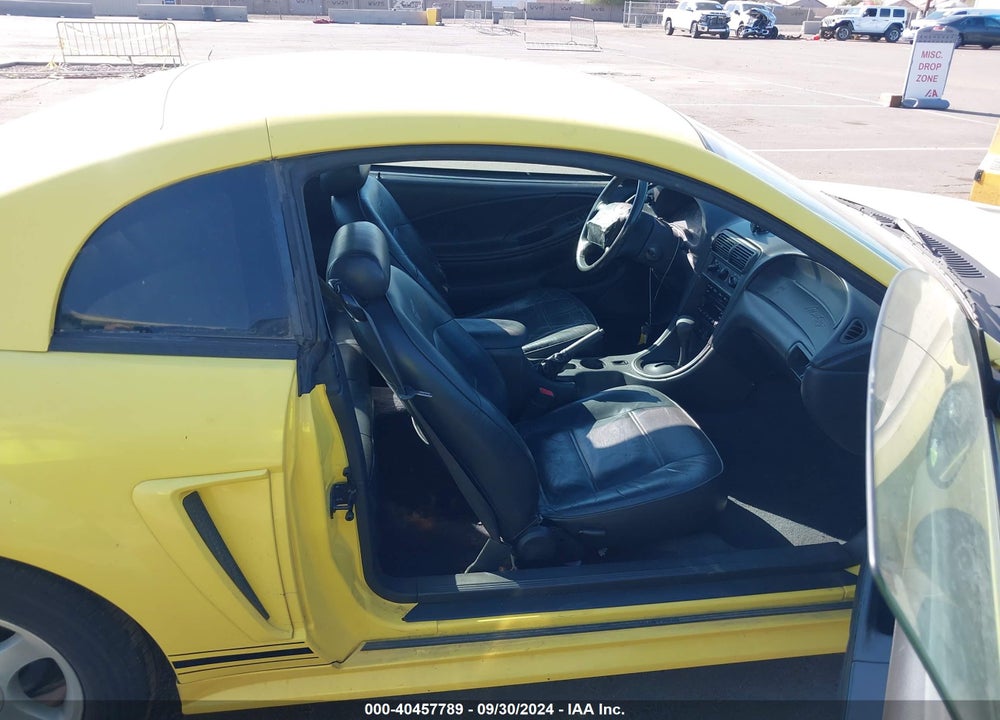 2001 FORD MUSTANG VIN: 1FAFP40451F135611