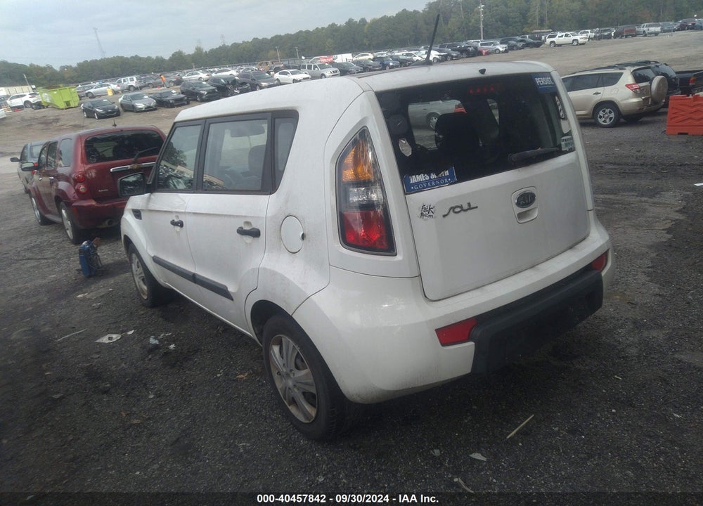 2011 KIA SOUL VIN: KNDJT2A11B7261811