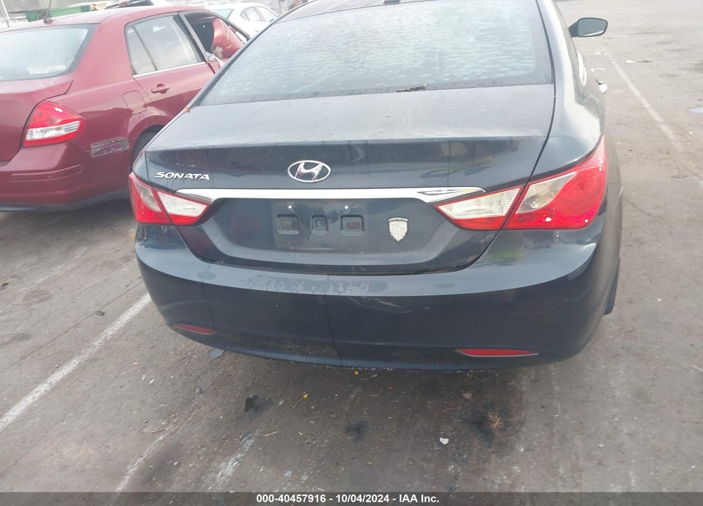 2013 HYUNDAI SONATA GLS VIN: 5NPEB4AC5DH572206