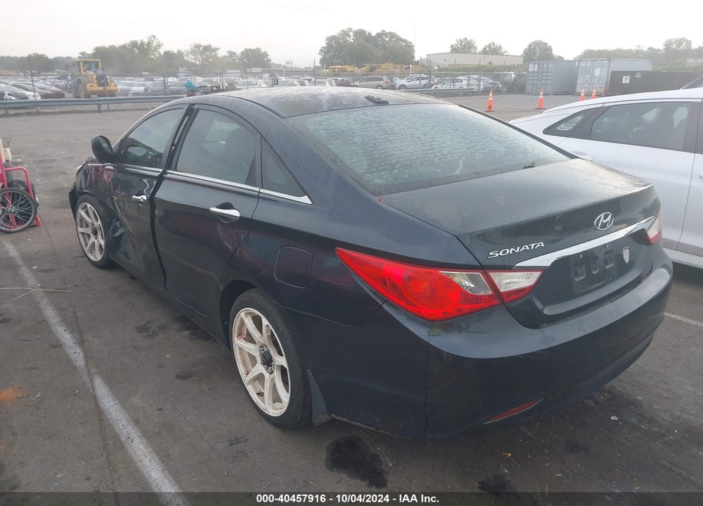2013 HYUNDAI SONATA GLS VIN: 5NPEB4AC5DH572206