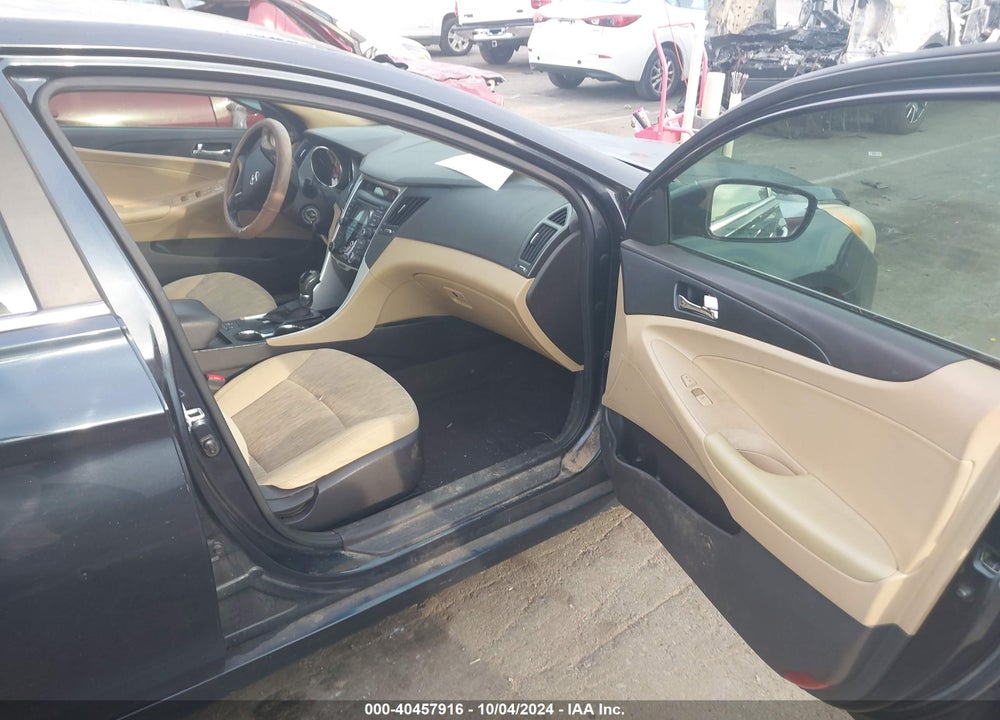 2013 HYUNDAI SONATA GLS VIN: 5NPEB4AC5DH572206