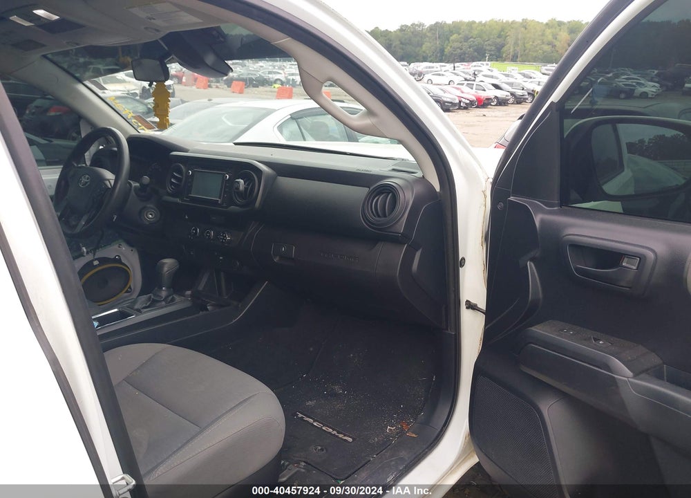 2018 TOYOTA TACOMA SR VIN: 5TFAX5GN9JX112660