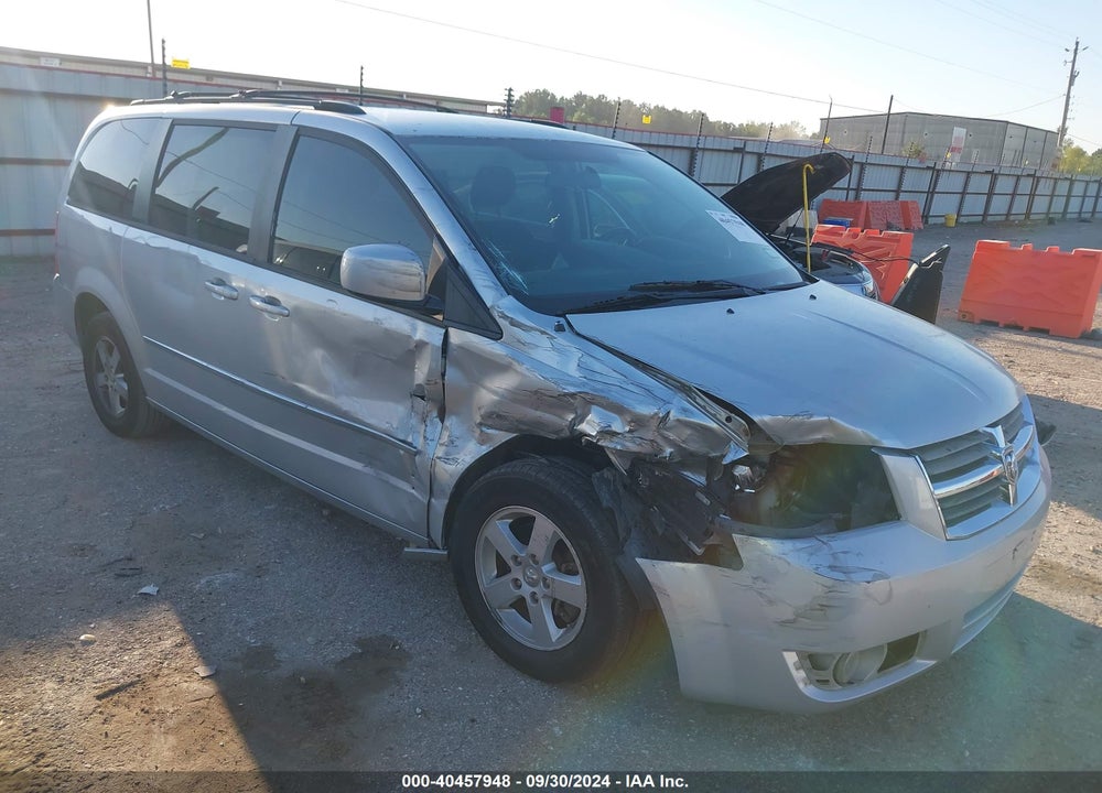 2010 DODGE GRAND CARAVAN SXT VIN: 2D4RN5D15AR117981