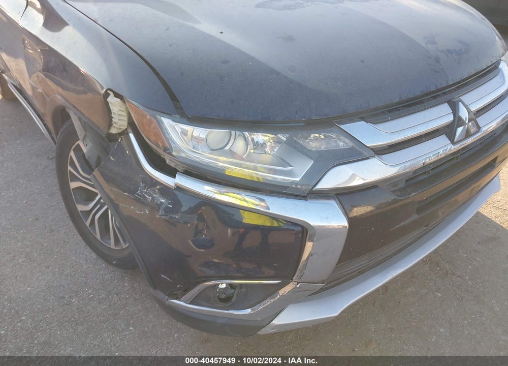2016 MITSUBISHI OUTLANDER SE VIN: JA4AD3A36GZ038917