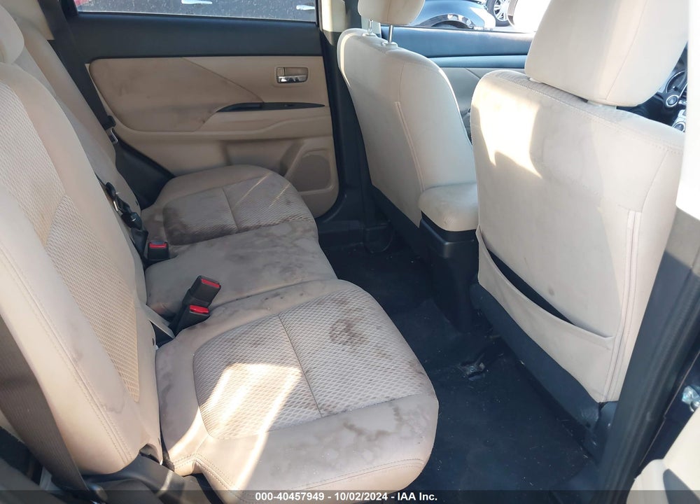 2016 MITSUBISHI OUTLANDER SE VIN: JA4AD3A36GZ038917