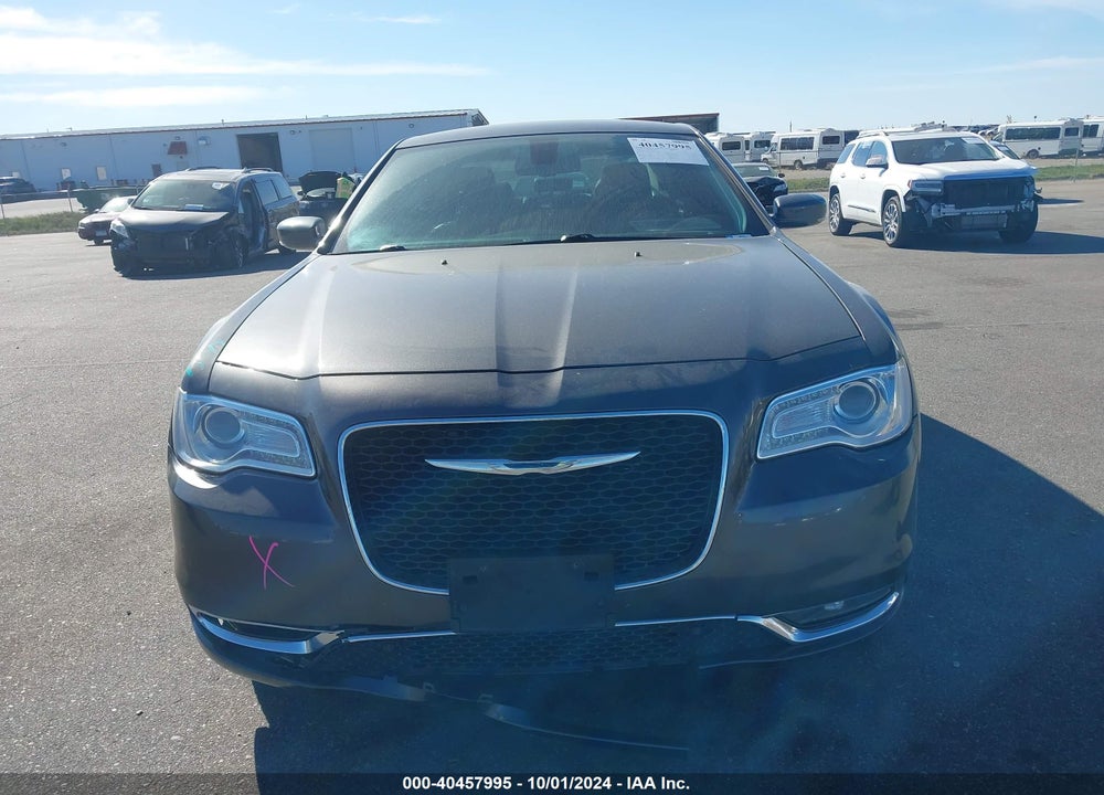 2015 CHRYSLER 300 LIMITED VIN: 2C3CCARG8FH781918