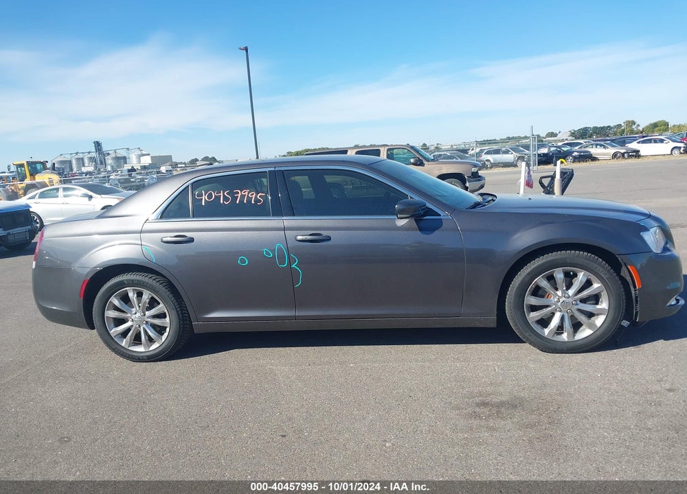 2015 CHRYSLER 300 LIMITED VIN: 2C3CCARG8FH781918