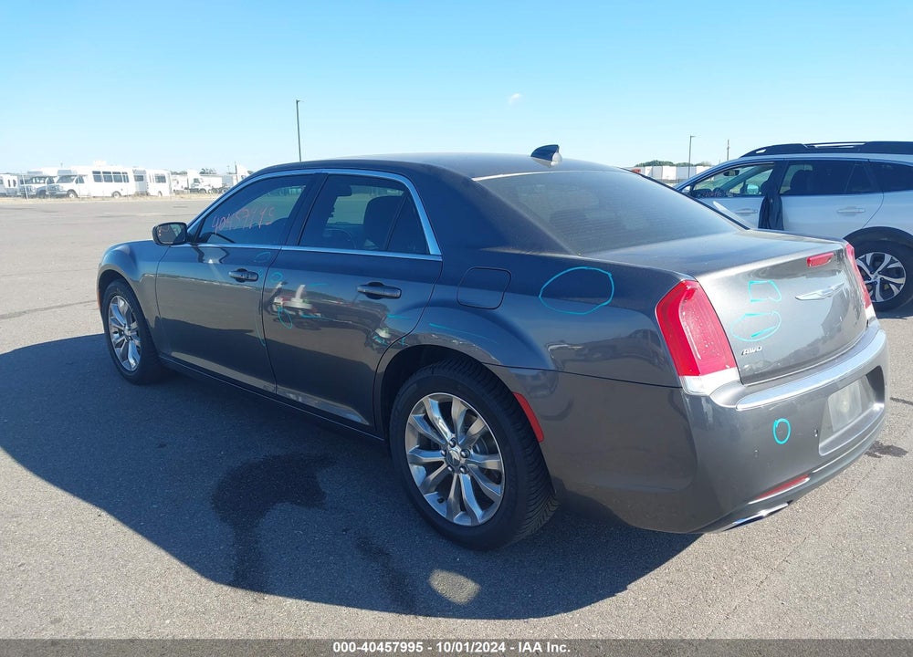 2015 CHRYSLER 300 LIMITED VIN: 2C3CCARG8FH781918