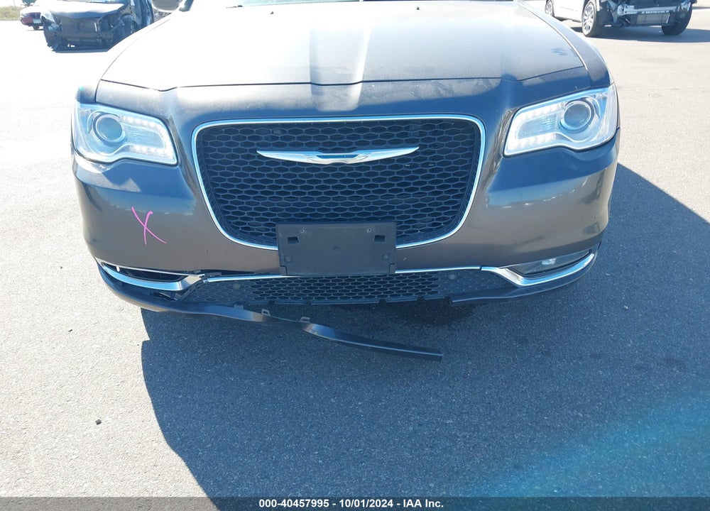 2015 CHRYSLER 300 LIMITED VIN: 2C3CCARG8FH781918