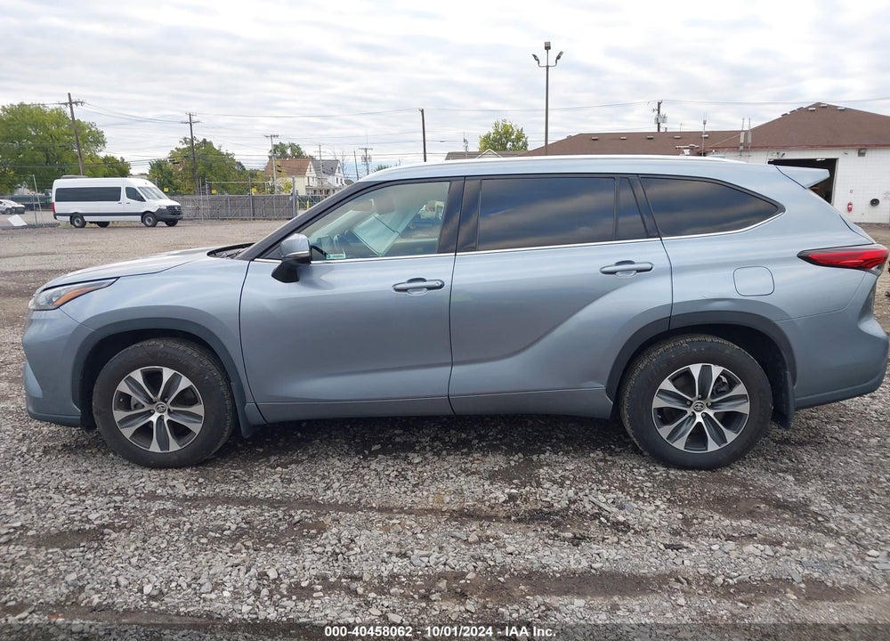 2020 TOYOTA HIGHLANDER XLE VIN: 5TDHZRBH9LS053426