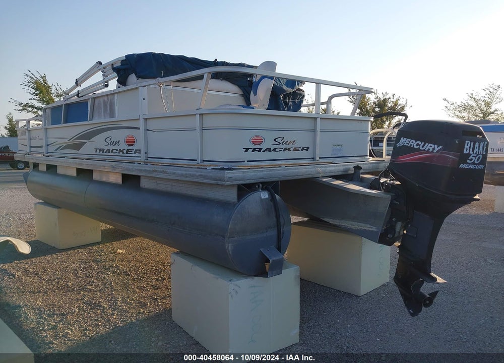 2008 TRACKER SUNTRACHER FISHIN BA VIN: BUJ03601F708