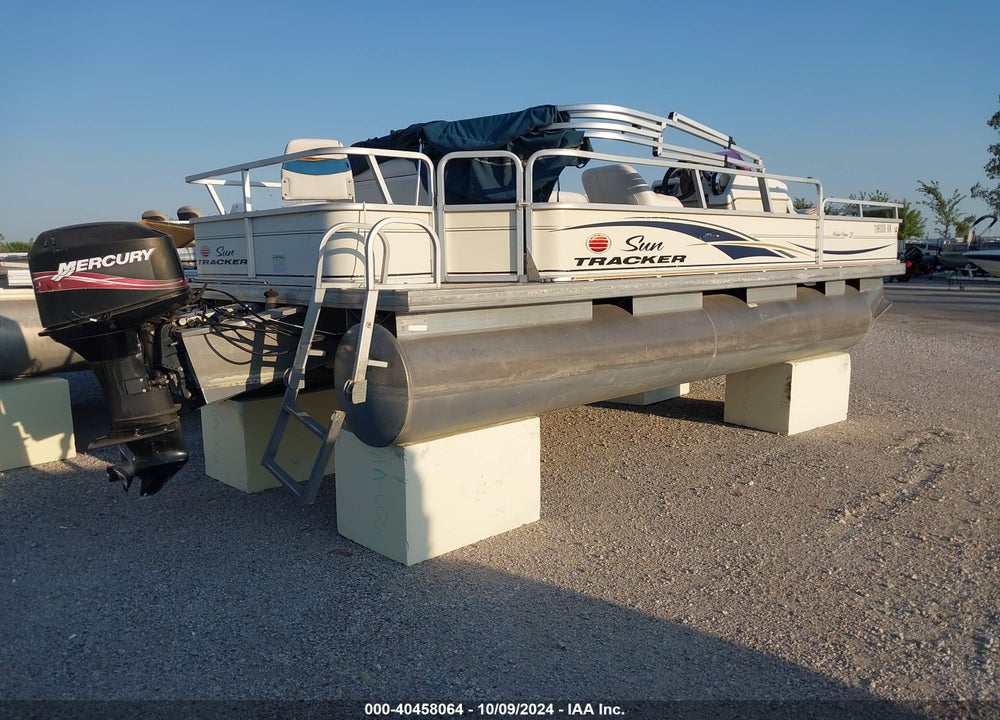 2008 TRACKER SUNTRACHER FISHIN BA VIN: BUJ03601F708