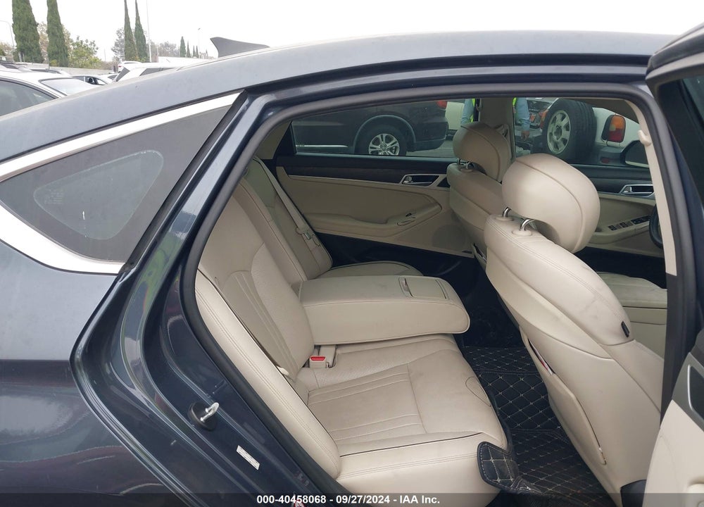 2017 GENESIS G80 5.0 ULTIMATE VIN: KMHGN4JFXHU189802