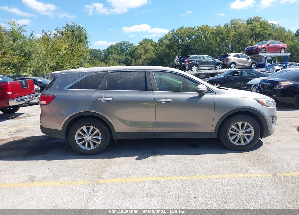 2017 KIA SORENTO 2.4L L VIN: 5XYPG4A33HG288886