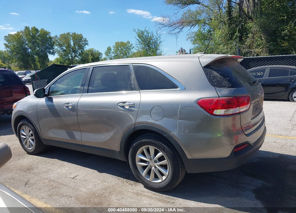 2017 KIA SORENTO 2.4L L VIN: 5XYPG4A33HG288886