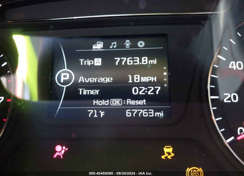 2017 KIA SORENTO 2.4L L VIN: 5XYPG4A33HG288886