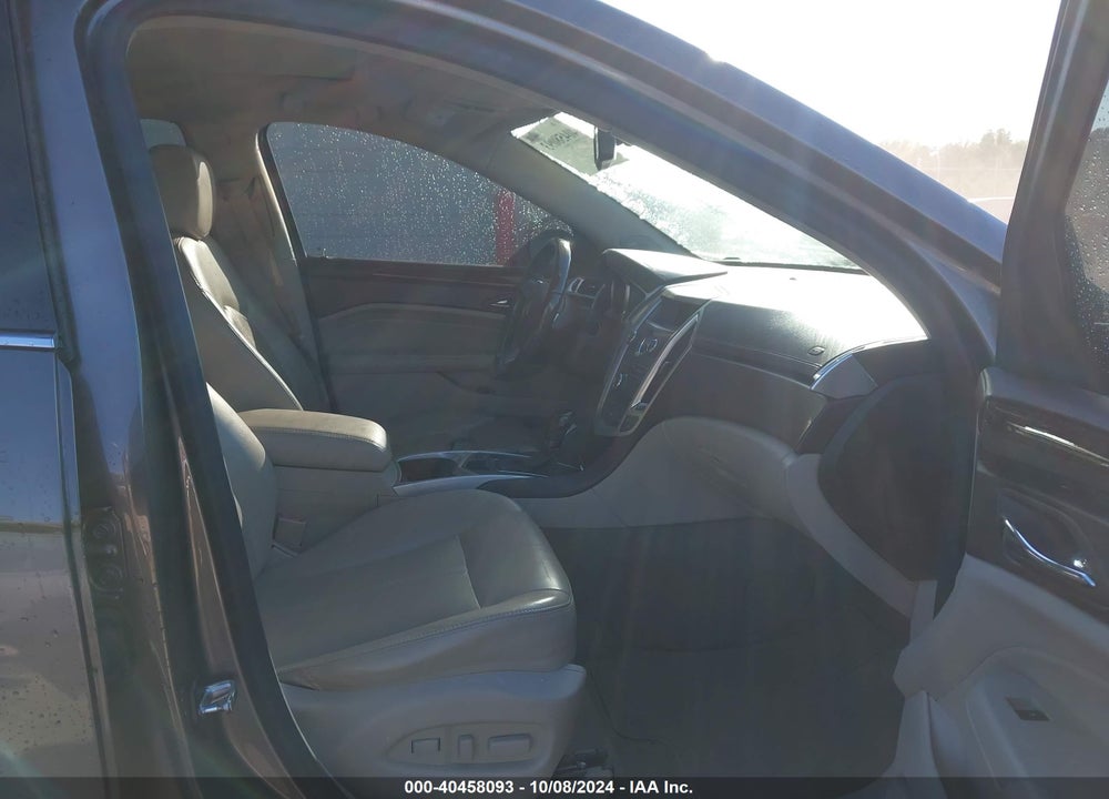 2011 CADILLAC SRX LUXURY COLLECTION VIN: 3GYFNAEY1BS628946