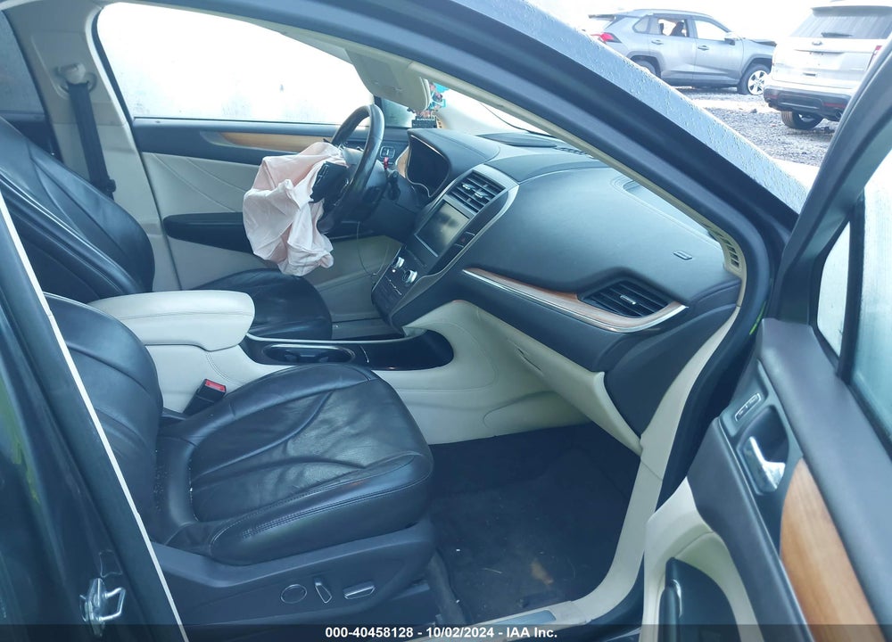 2015 LINCOLN MKC VIN: 5LMCJ1A93FUJ27011