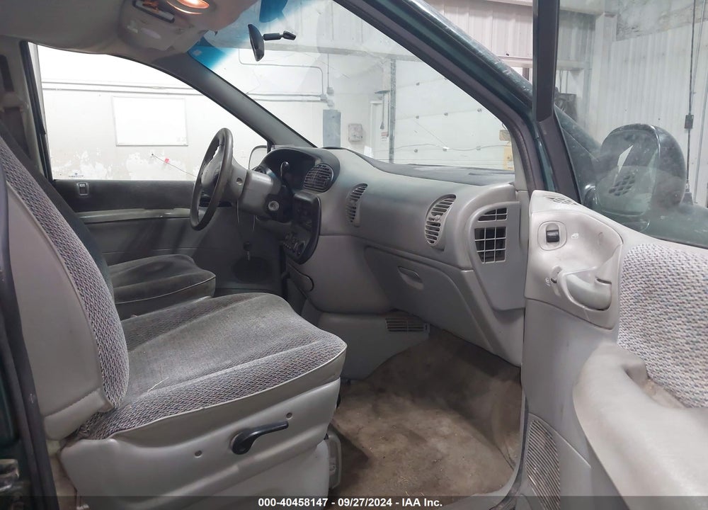 1996 PLYMOUTH GRAND VOYAGER SE VIN: 1P4GP44RXTB476951