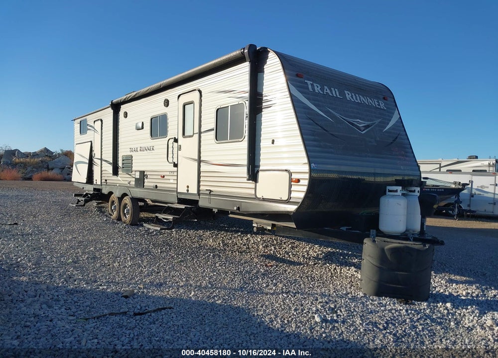 2019 TRAIL RUNNER 3250DK VIN: 5SFEB3623KE394784