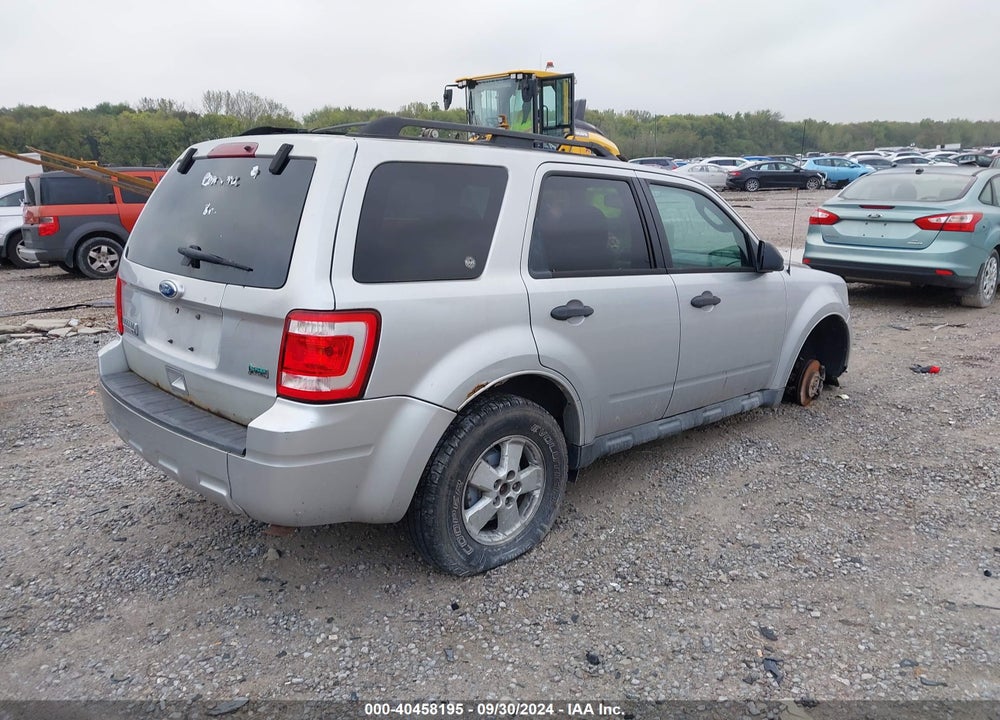 2010 FORD ESCAPE XLT VIN: 1FMCU9DG3AKB88527
